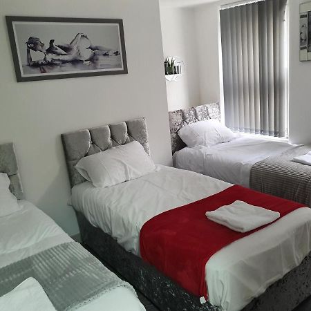 Deluxe Three Bed Suite In Liverpool City Center Exterior foto